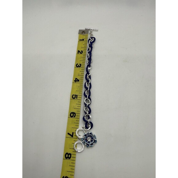 Vera Bradley Stardust Bracelet in the Katalina Blues Pattern MRSP $38 - Picture 5 of 8